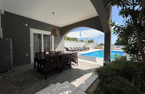 Stankovci Villa | Boutique House Ika with Private Swimming Pool ★ ★ ★ ★