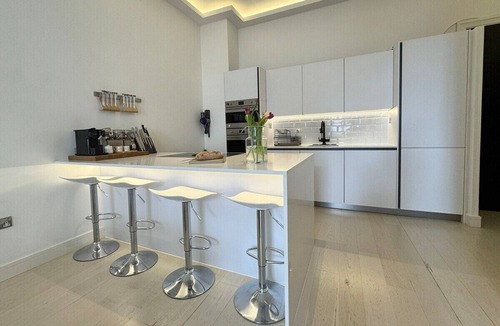 Southfield Apartment | Boutique Loft Style - Apartment