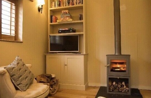 Hook House | Boutique Luxury Barn sleeps 2-6