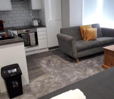 Maidstone Apartment | Boutique Maidstone Gem - Sleeps 2