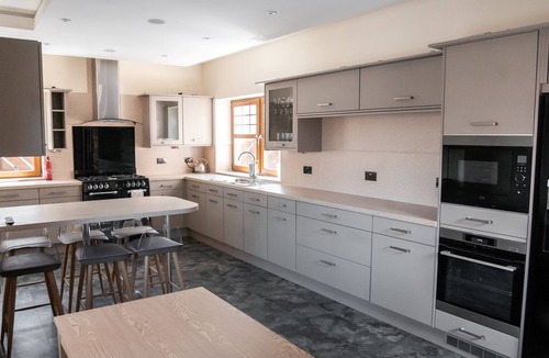 MacMerry House | Boutique Mansion House