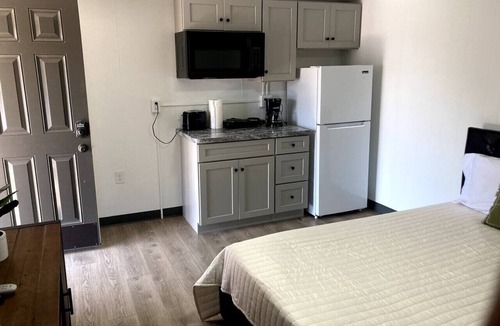 Akron Apartment | Boutique Motel in Akron
