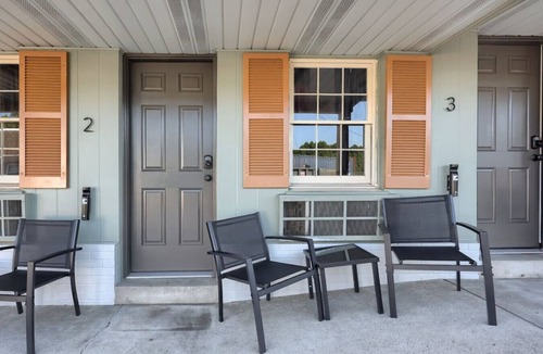 Akron Apartment | Boutique Motel in Akron