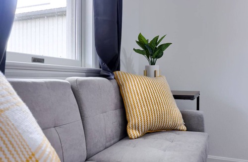 Akron Apartment | Boutique Motel in Akron