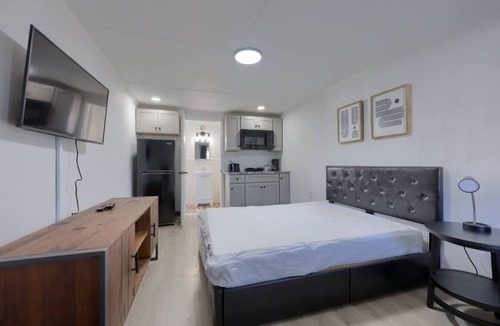 Akron Bed & Breakfast | Boutique Motel in Akron