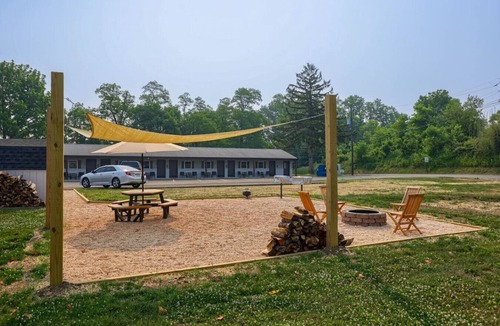 Ronks Apartment | Boutique Motel in Strasburg