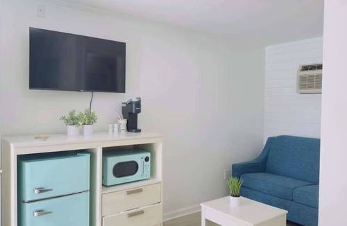 Downtown Myrtle Beach Apartment | Boutique on the beach, Studio #118 + Pool