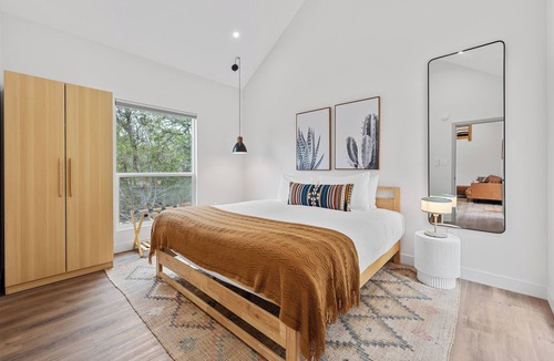 Wimberley Resort | Boutique Resort for Weddings & Retreats w/Pool, Wellness, Pickleball, & More!