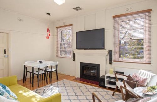 Armadale North Apartment | Boutique Stays - Cherrybombe