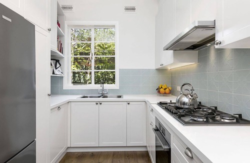 Malvern East Apartment | BOUTIQUE STAYS - Frankies Place