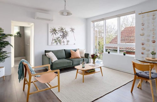 Elwood Apartment | BOUTIQUE STAYS - Kokomo