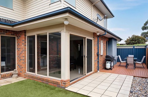 Mentone House | BOUTIQUE STAYS - Mentone Abode