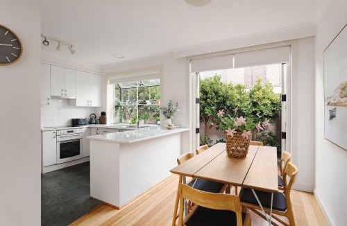 Aspendale House | Boutique Stays - Rest Ashored