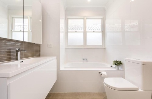 Sandringham House | BOUTIQUE STAYS - Sandy Breeze 1