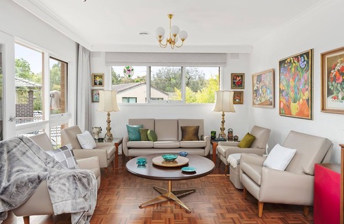 Mount Waverley House | BOUTIQUE STAYS - That 70s House