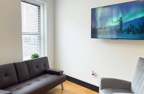 Englewood Apartment | Boutique Studio Apartment on Grand Ave