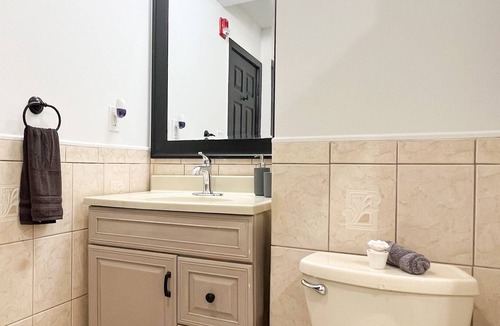 Englewood Apartment | Boutique Studio Apartment on Grand Ave