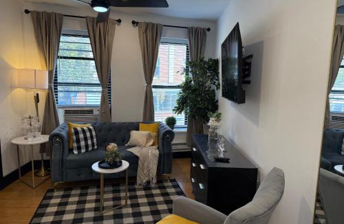 Englewood Apartment | Boutique Studio Apartment on Grand Ave