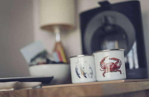 Beer Cabin | Boutique studio Escape Pod in Devon, 5 minutes from the beach with parking.