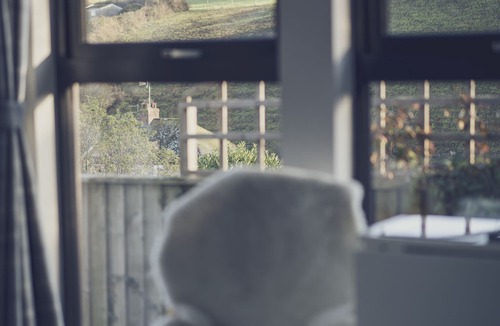 Beer Cabin | Boutique studio Escape Pod in Devon, 5 minutes from the beach with parking.