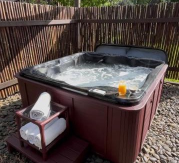 Massey Apartment | Boutique Studio - Private Cozy Oasis