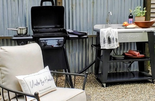 Amherst Apartment | Boutique Studio Under the Hemlocks: 2 Courtyards, Grill & Writers Retreat