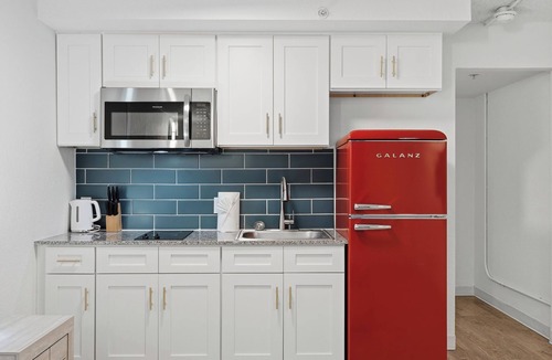 St. Johns Apartment | Boutique-style studio with modern comforts
