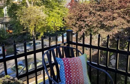 Columbus House | Boutique suite in Historic Downtown Columbus, Indiana