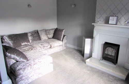 Diglis Apartment | Boutique Suites Worcester -Amber Suite