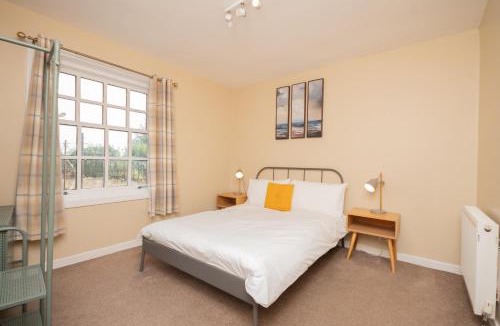 Dalavich Apartment | Bow Apartment