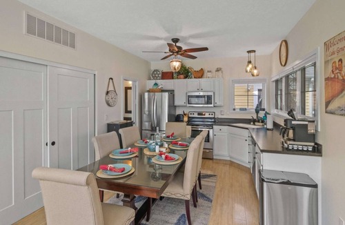 Ottawa House | Bow Wow on The River - Waterfront/Dog Friendly Cottage