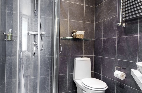 Warwick Hotel | Bower House