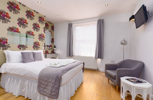 Warwick Hotel | Bower House