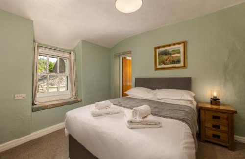 Holmrook Hotel | Bower House Inn