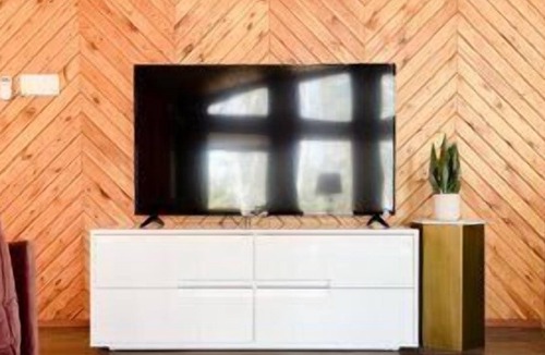 Lester Beach Cabin | Bowerbird Stays Cozy Log Cabin