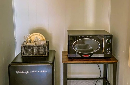 Quitman Hotel | Bowfin Bungalow-Room 3