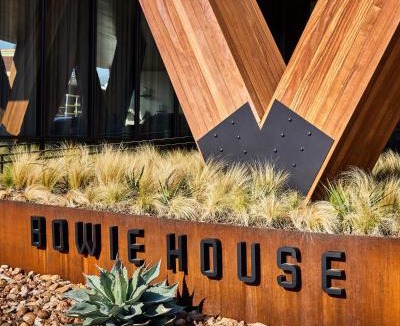 North Hi Mount Hotel | Bowie House, Auberge Collection