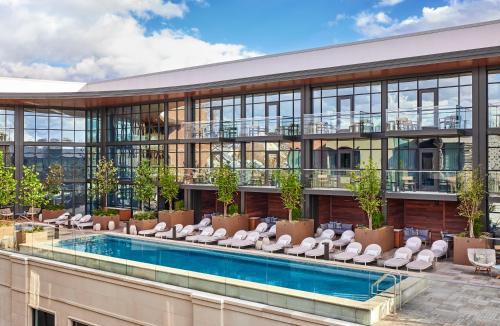 North Hi Mount Hotel | Bowie House, Auberge Collection