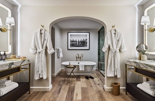 North Hi Mount Hotel | Bowie House, Auberge Collection