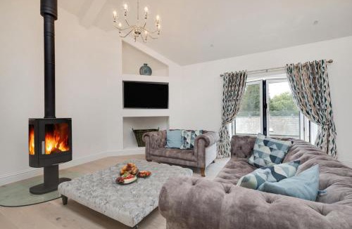 Liskeard House | Bowjy