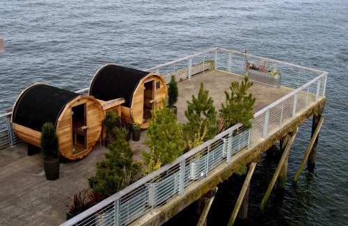 Astoria Hotel | Bowline Hotel
