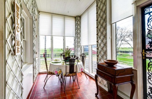 Oakland House | Bowling Green House w/Shared Pool!