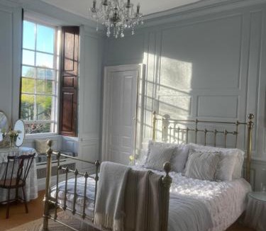 East Horrington Bed & Breakfast | Bowlish House