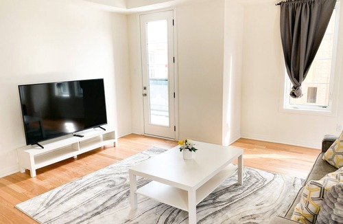 Bowmanville House | Bowmanville Home