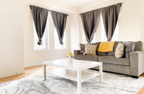 Bowmanville House | Bowmanville Home