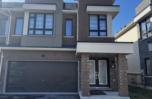 Newcastle House | Bowmanville Waterfront Executive Home