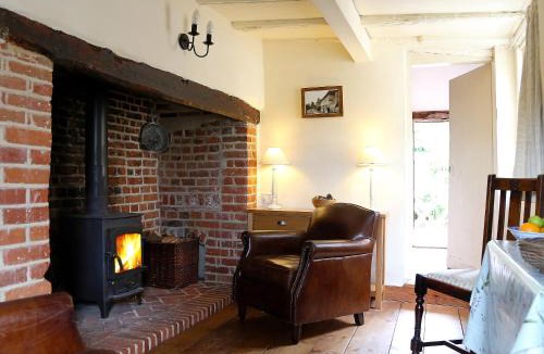 Eastling House | Box Cottage