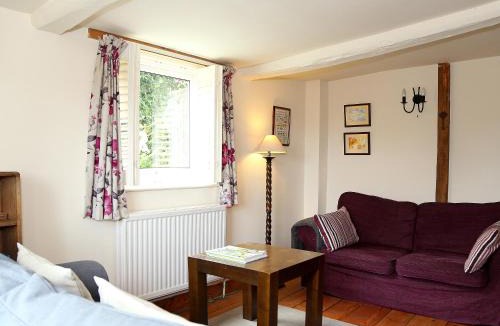 Eastling House | Box Cottage