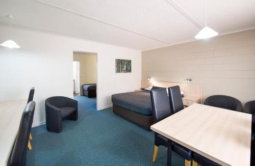 Burwood Hotel | Box Hill Motel