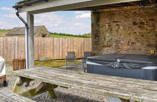 Wennington House | Box Tree Farmhouse - Uk47034